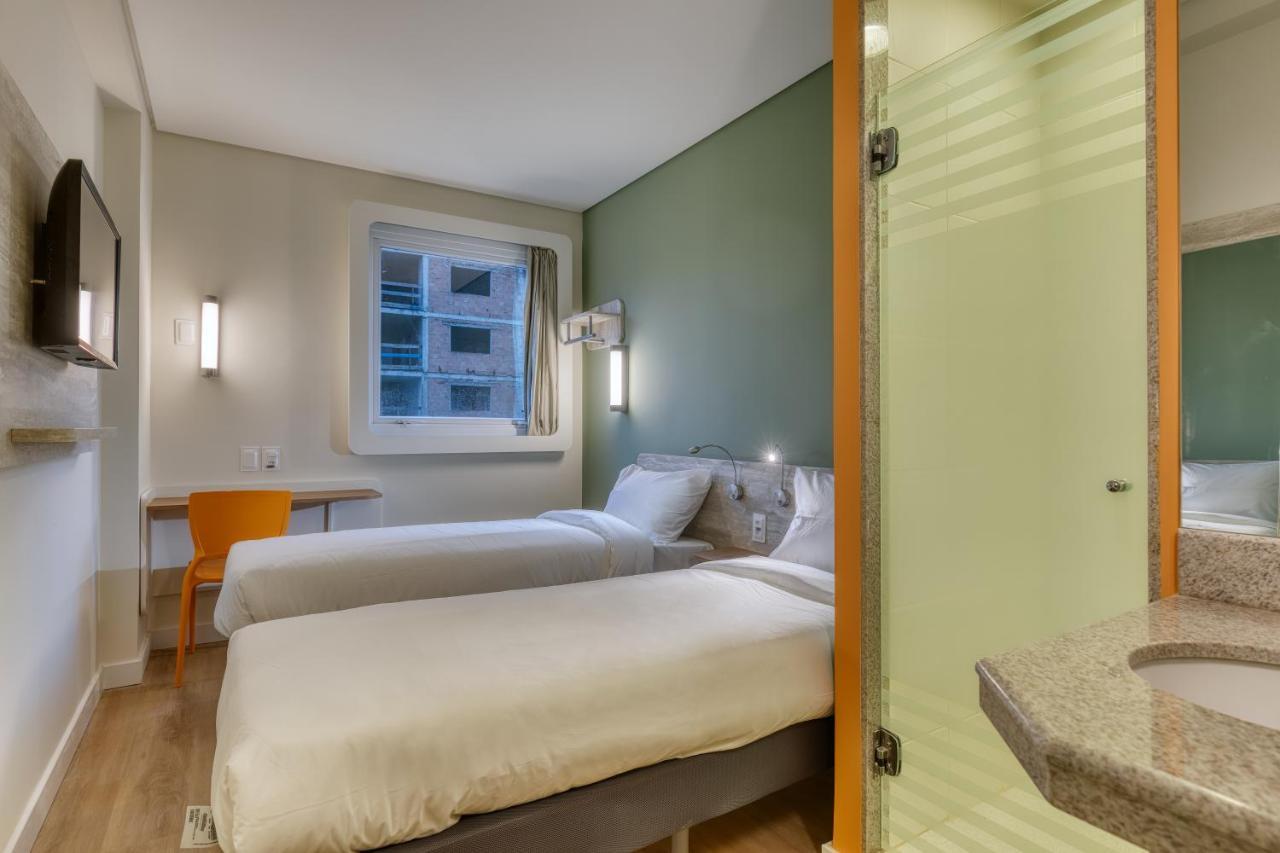 Ibis Budget Bh Savassi Belo Horizonte Luaran gambar