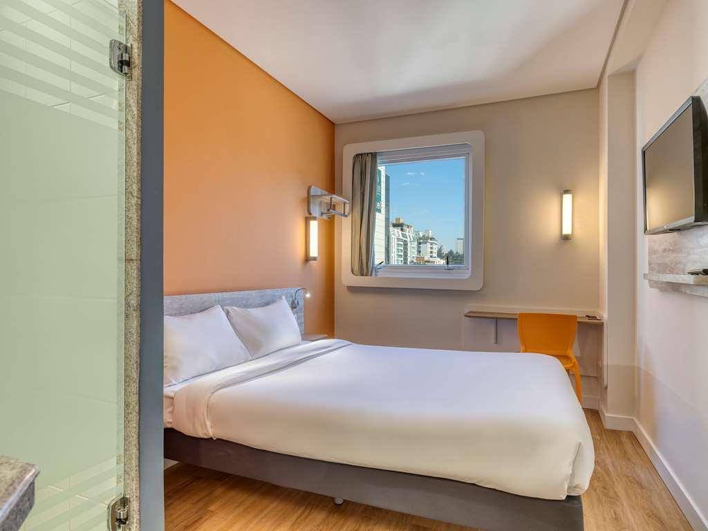 Ibis Budget Bh Savassi Belo Horizonte Bilik gambar